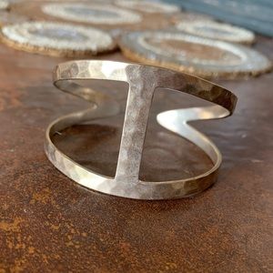 Silpada modern arch cuff